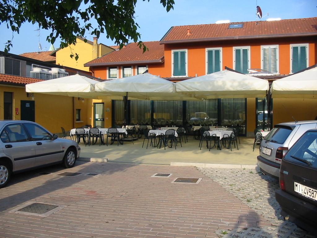 Hotel Ristorante Morus Burago di Molgora Ngoại thất bức ảnh